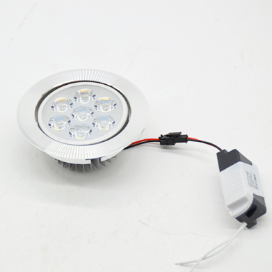 SPOT LED ENCASTRE 7W  D-39